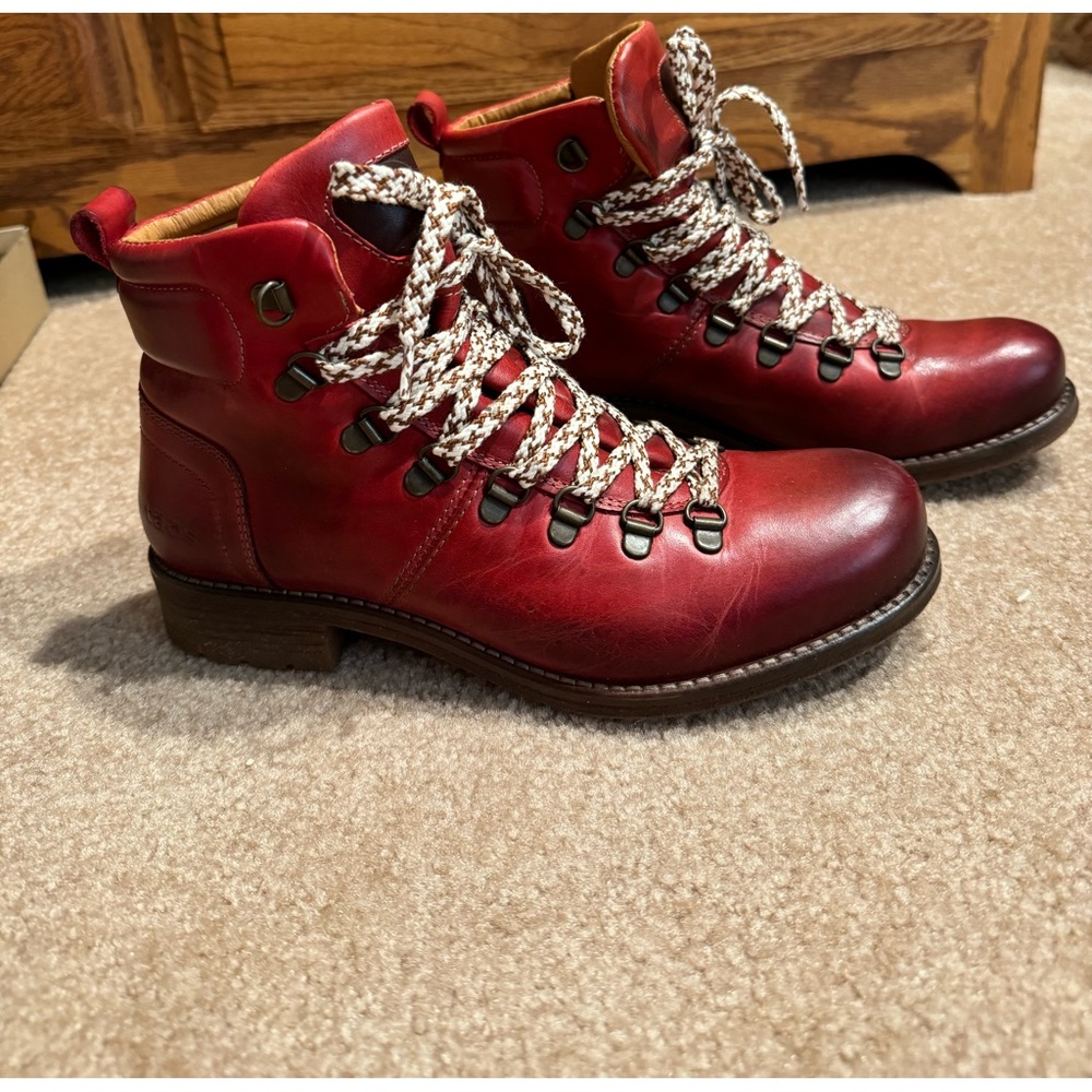 Taos boots